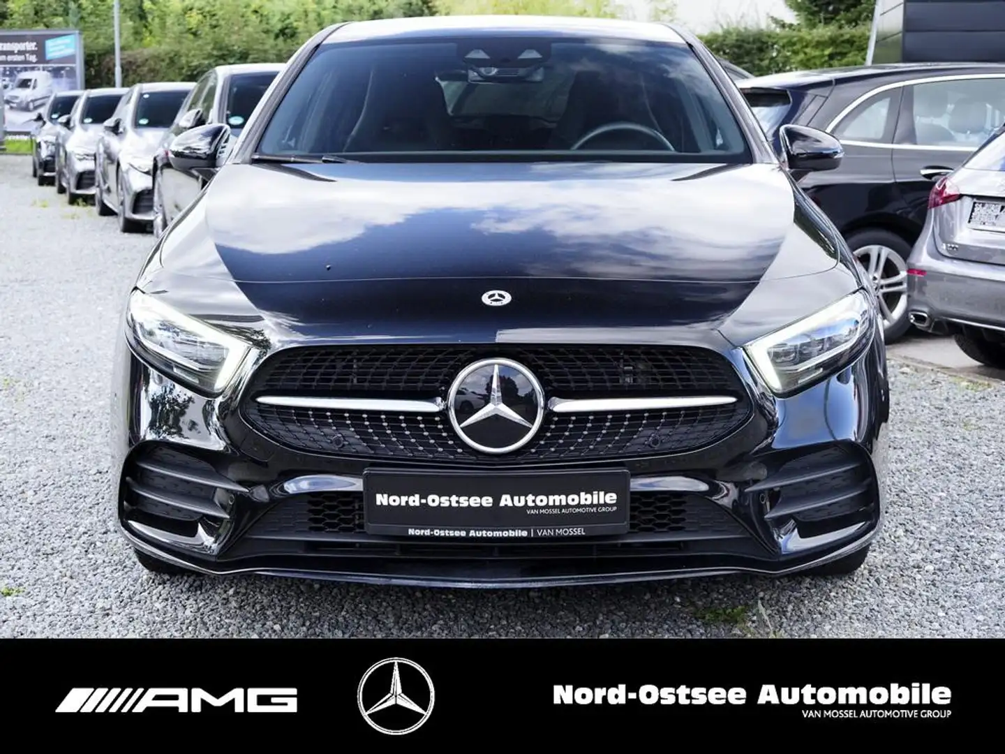 Mercedes-Benz A 250 e EDITION SHZ NIGHT MULTIBEAM LES Fekete - 2