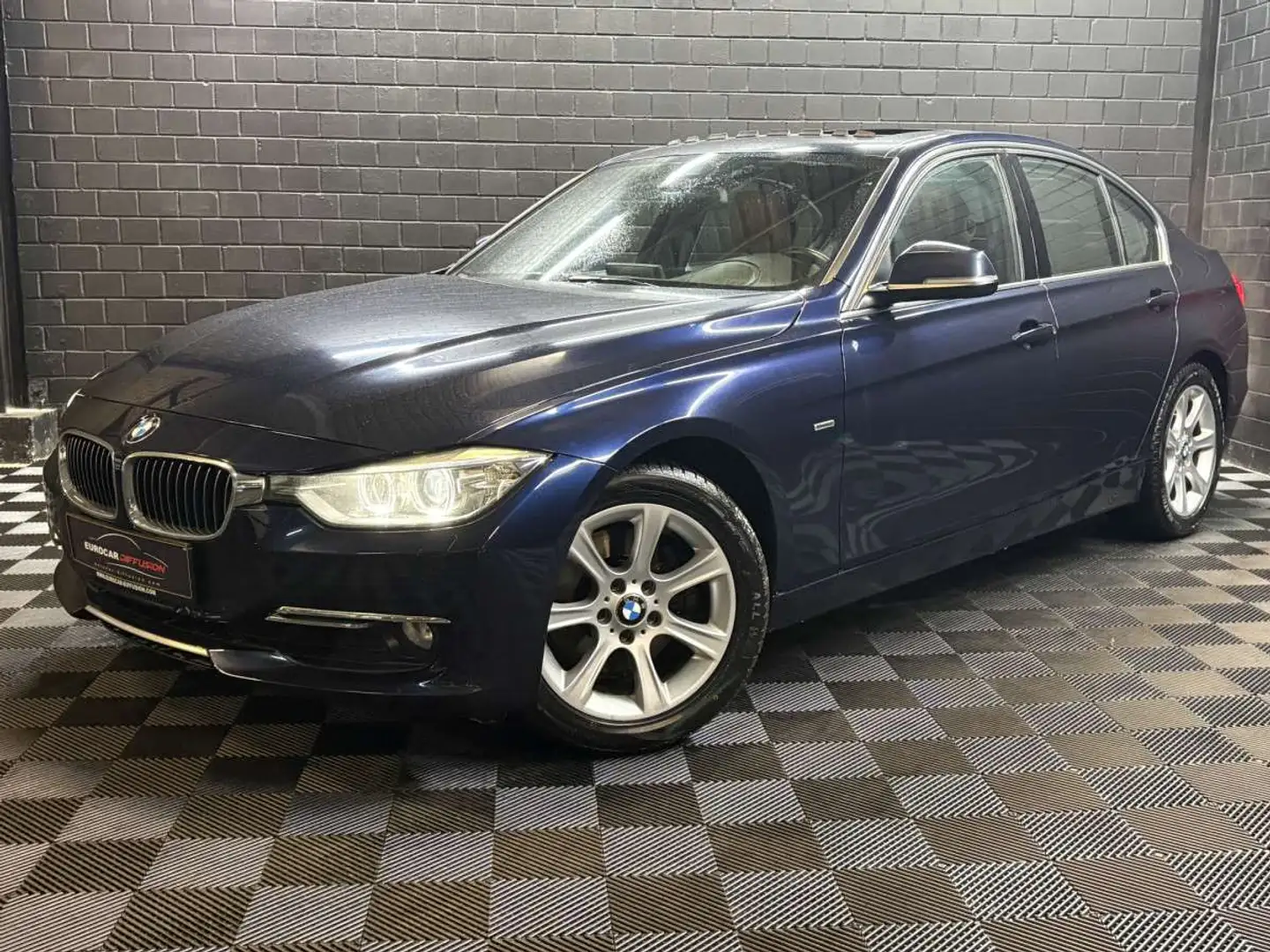 BMW 330 F30 330d 258 CV Luxury A *Harman* Tête Haute* *PAN Bleu - 1