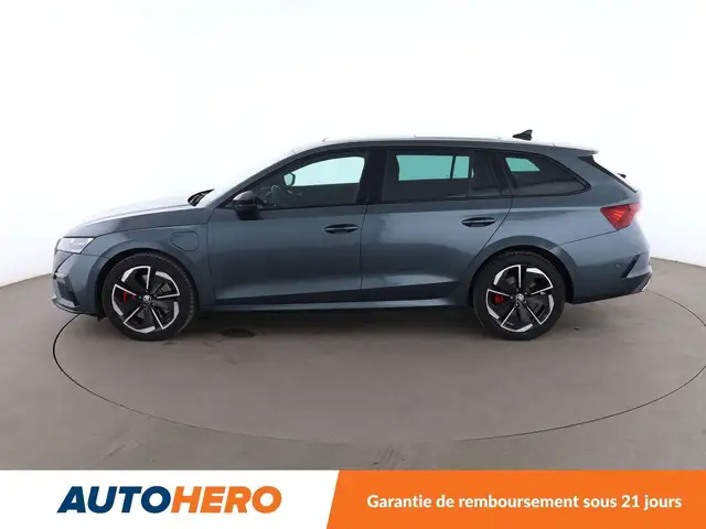 Skoda Octavia view 3