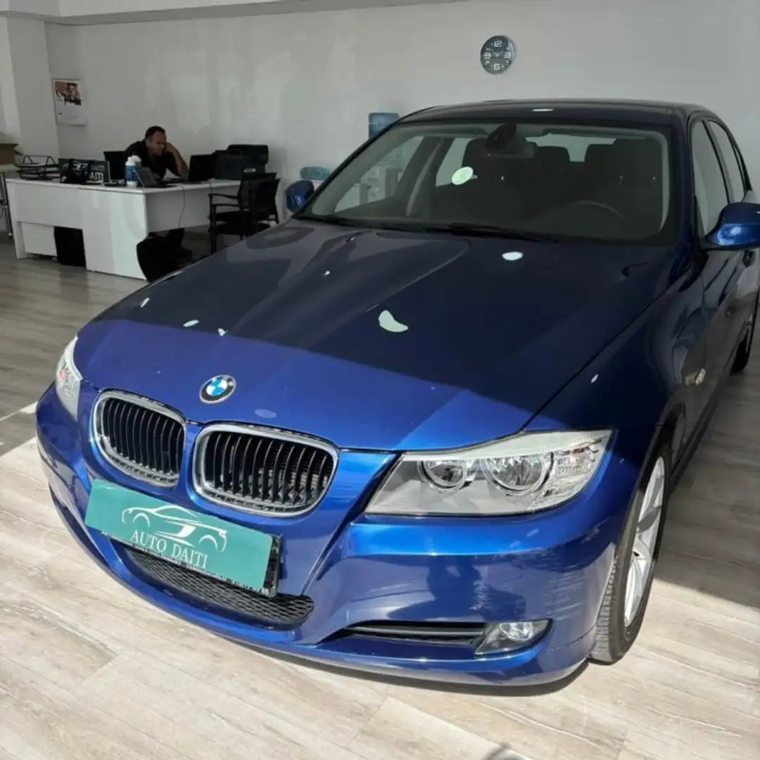 BMW 318 318dA Touring Azul - 2