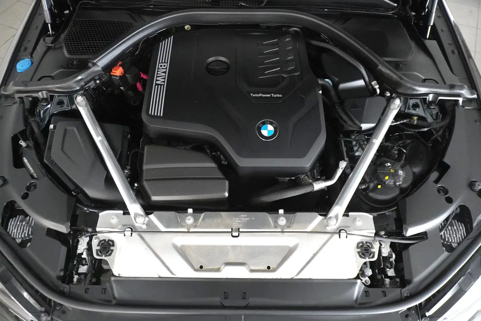 BMW 420 i Schwarz - 2