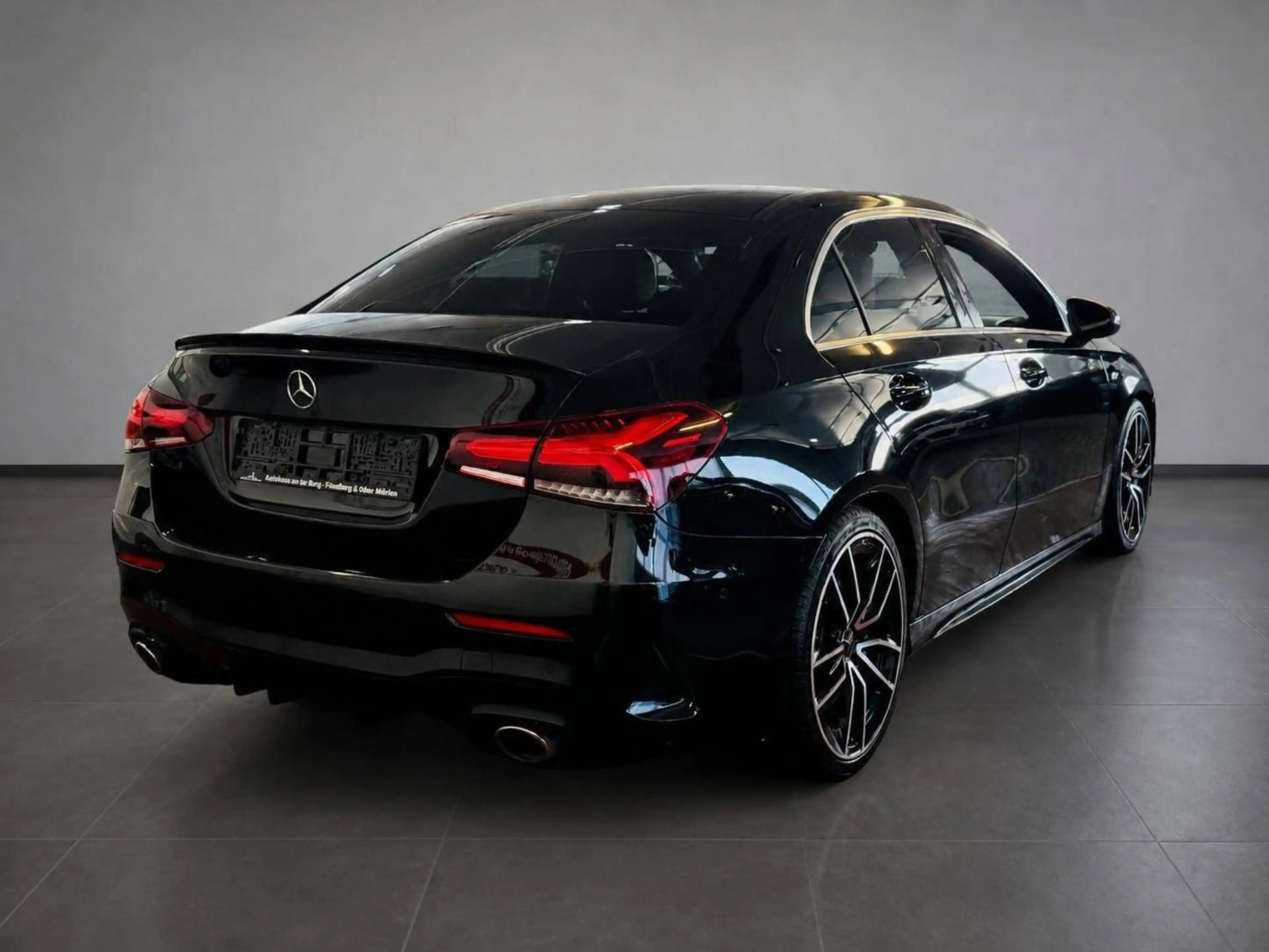 Mercedes-Benz A 35 AMG A 35 AMG Lim. 4Matic//MultiBeam//Pano — photo 6