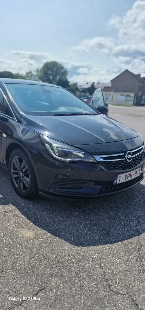 Opel Astra GTC 1.6i XEP 16v Cosmo - 2