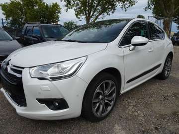 SoChic 1.6 120kW AUT. KLIMATR-PDC-LEDER-NAV