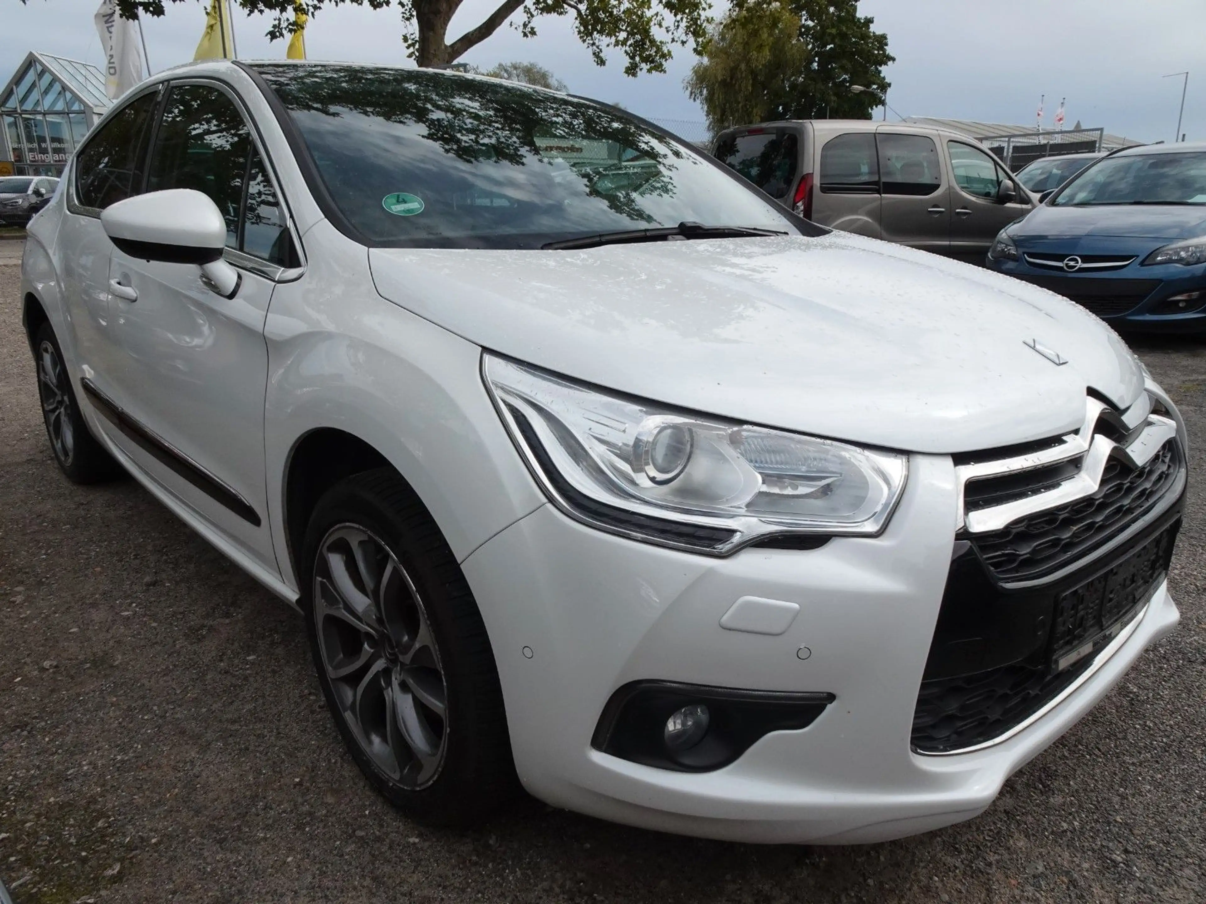 Citroen DS4 SoChic 1.6 120kW AUT. KLIMATR-PDC-LEDER-NAV — photo 3