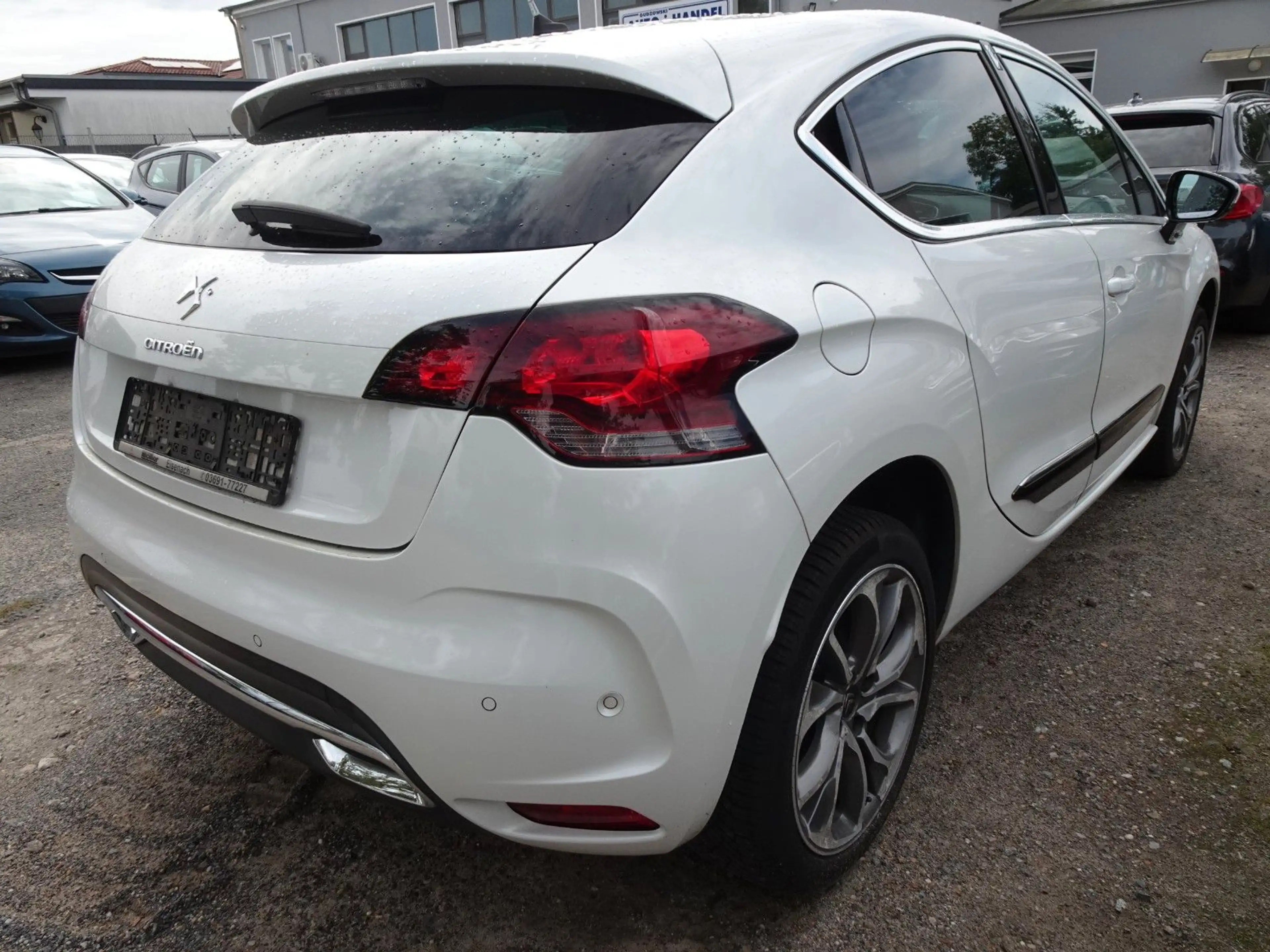 Citroen DS4 SoChic 1.6 120kW AUT. KLIMATR-PDC-LEDER-NAV — photo 4