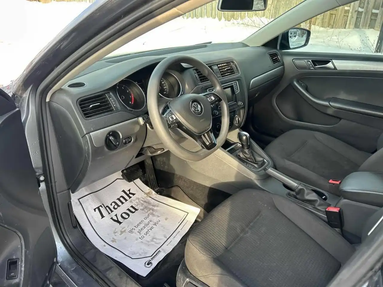 Volkswagen Jetta снимка Volkswagen Jetta