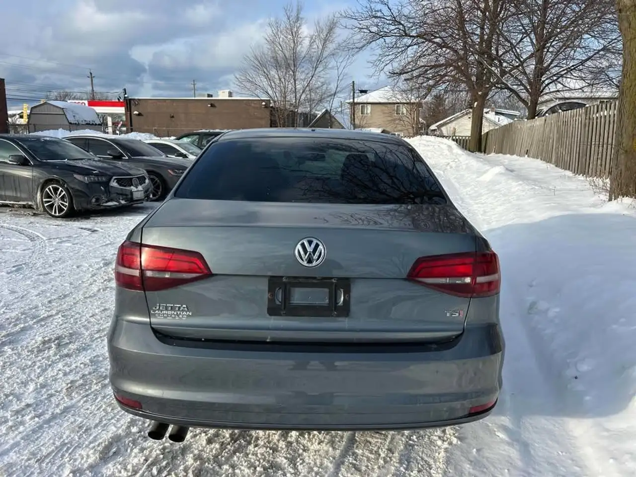 Volkswagen Jetta снимка Volkswagen Jetta