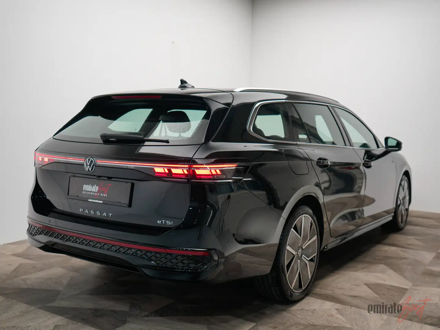 Volkswagen Passat Variant 1.5 TSI R LINE *MwSt* Schwarz - 2