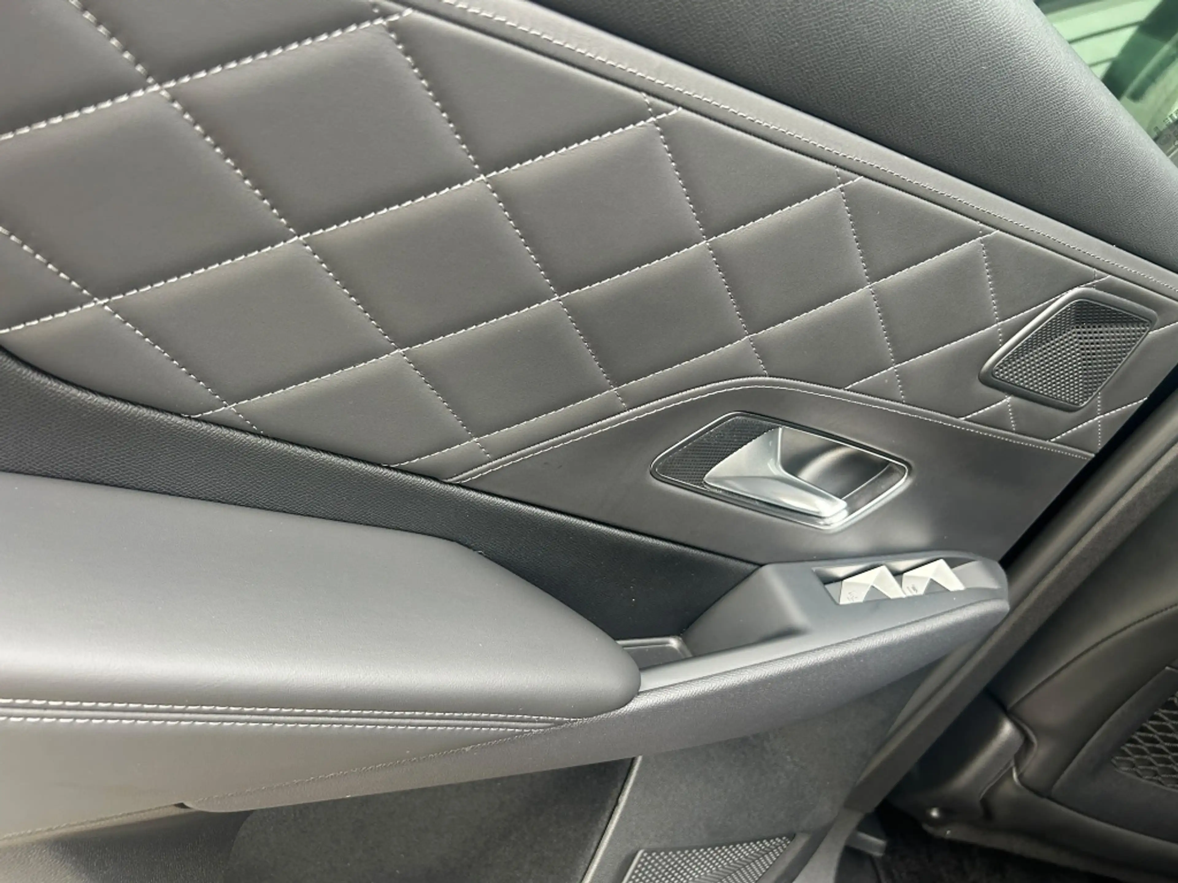DS Automobiles DS 7 Crossback 1.6 PT Business — photo 12
