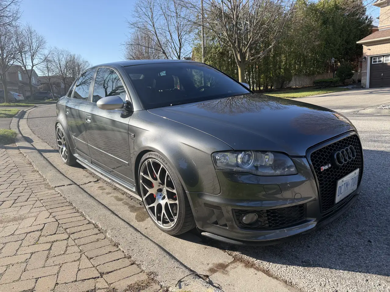 Audi RS4 снимка Audi RS4