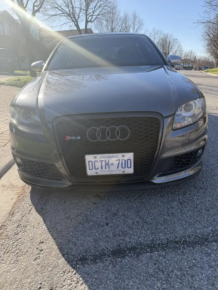 Audi RS4 снимка Audi RS4