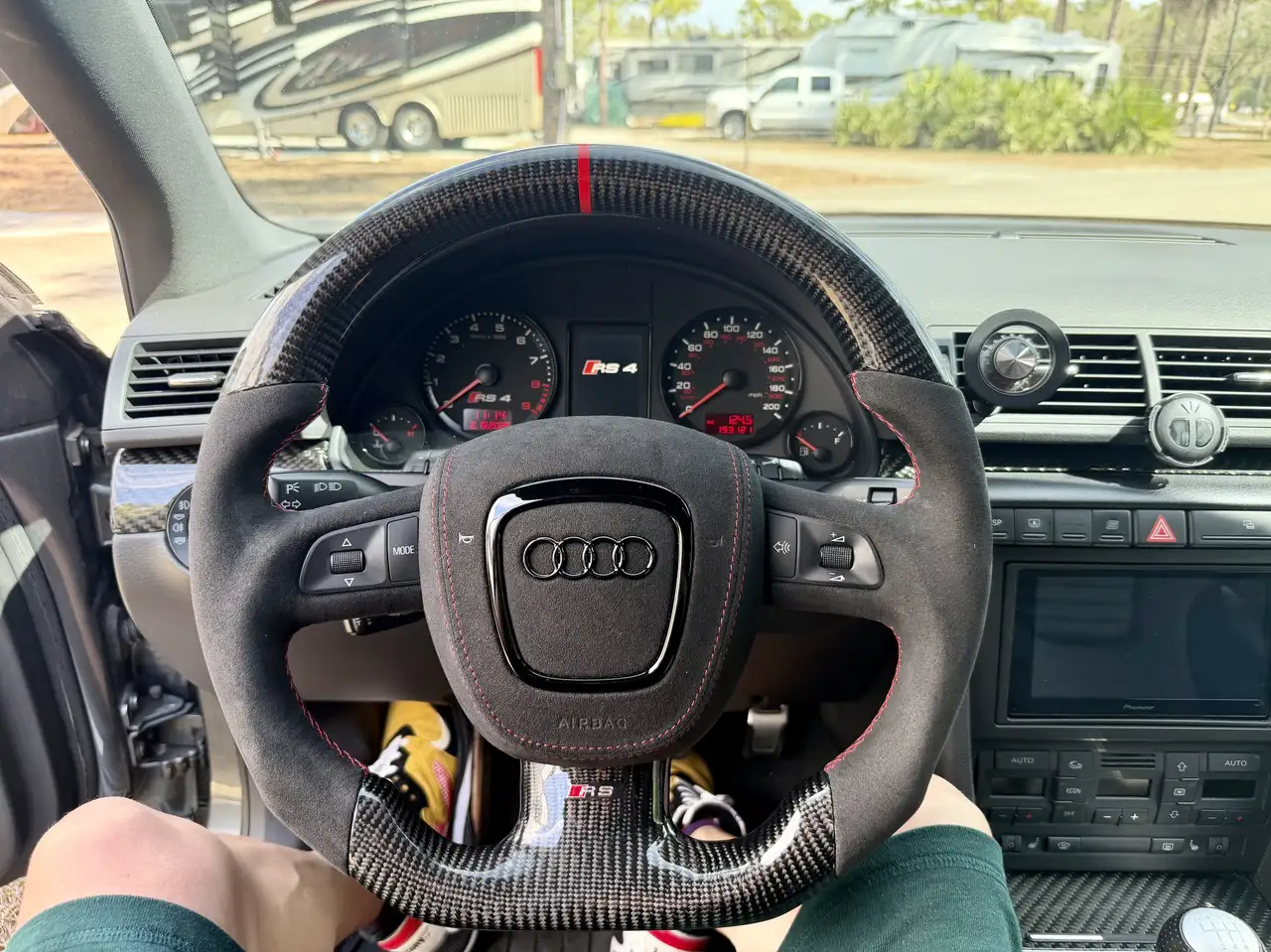 Audi RS4 снимка Audi RS4