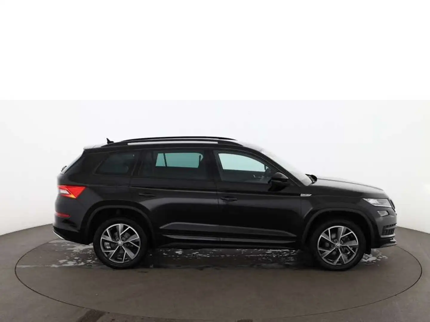 Skoda Kodiaq 2.0 TDI Sportline AUT LED AHK RADAR R-CAM Schwarz - 2
