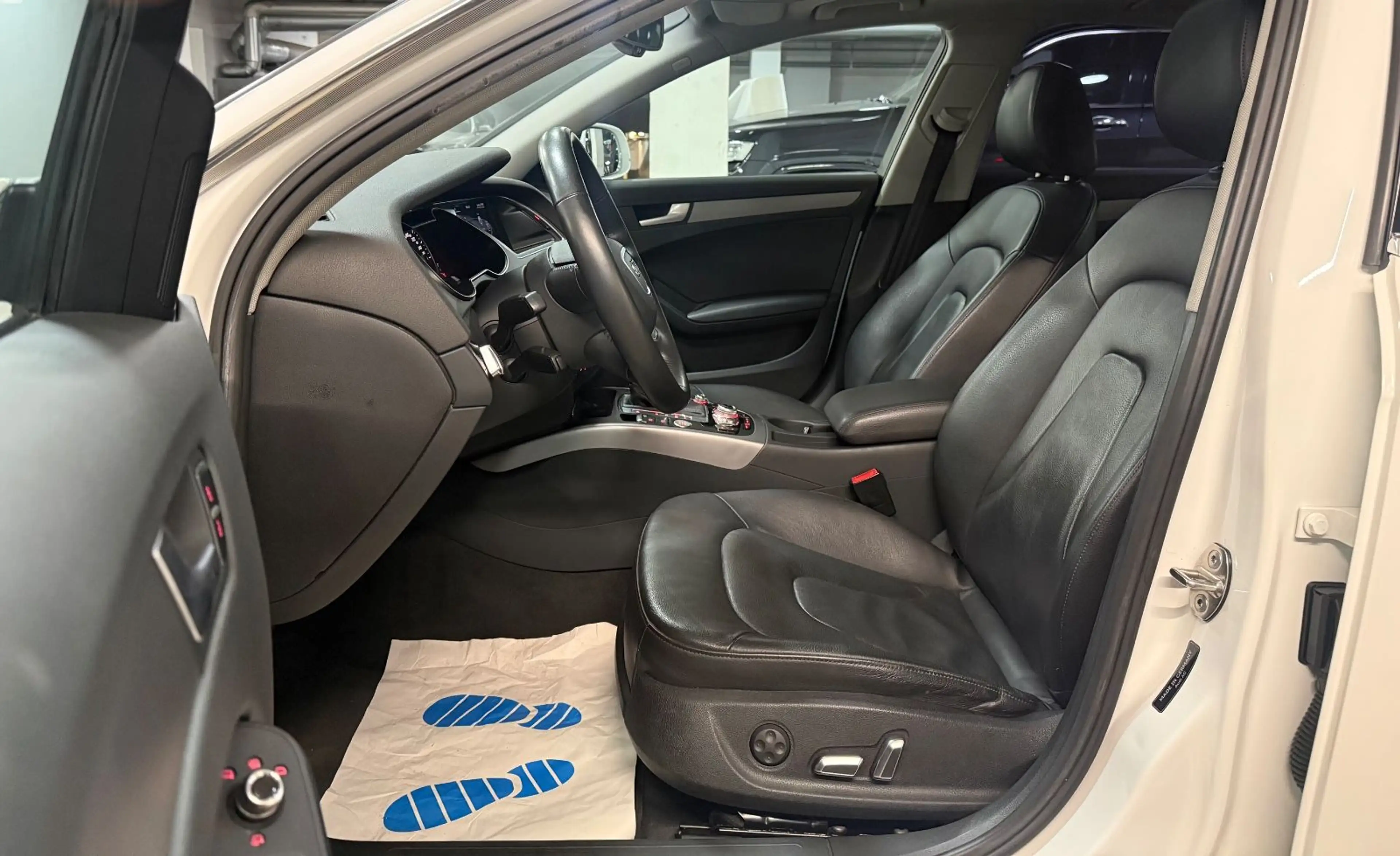 Audi A4 2.0 TFSI quattro Leder~Navi~Klima~Automatik — photo 9
