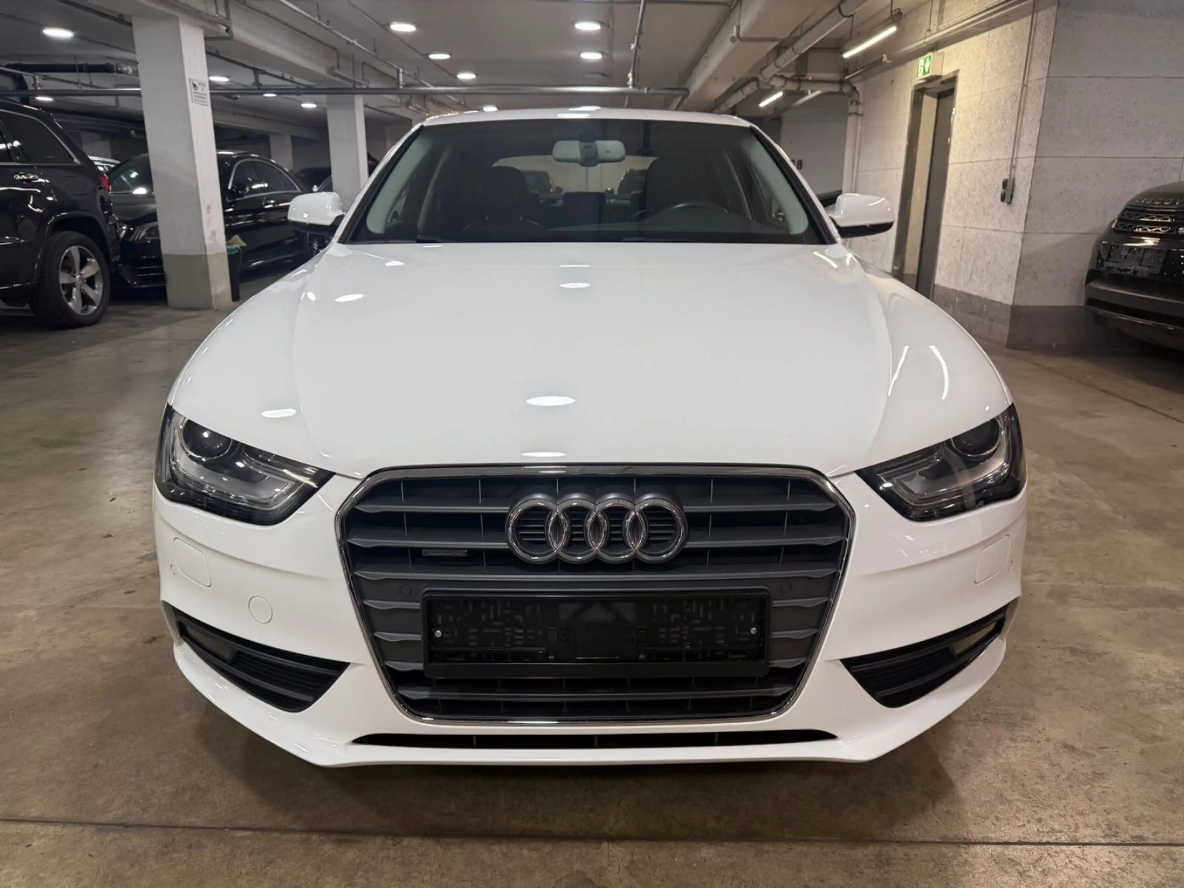 Audi A4 2.0 TFSI quattro Leder~Navi~Klima~Automatik — photo 3