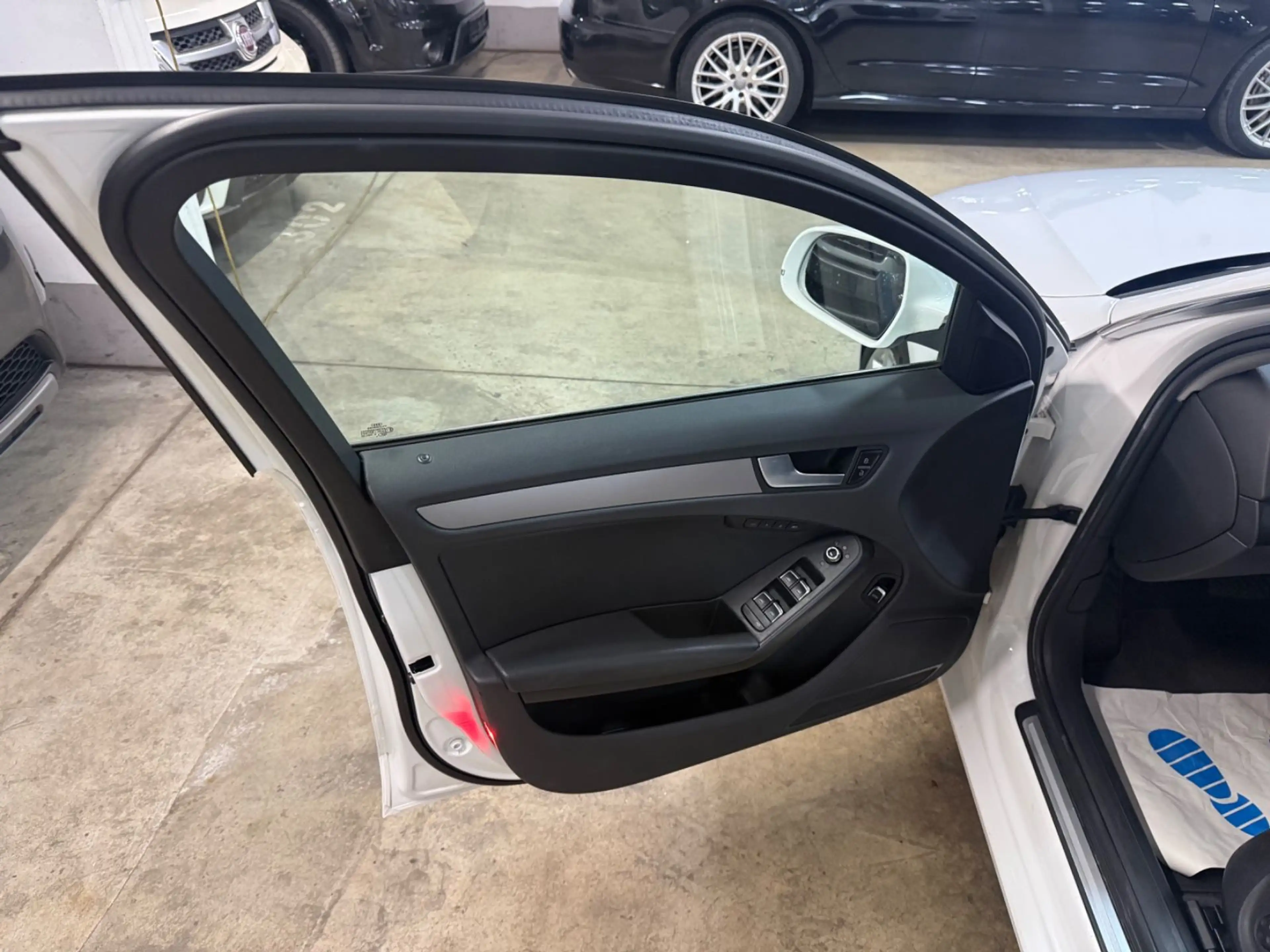 Audi A4 2.0 TFSI quattro Leder~Navi~Klima~Automatik — photo 7