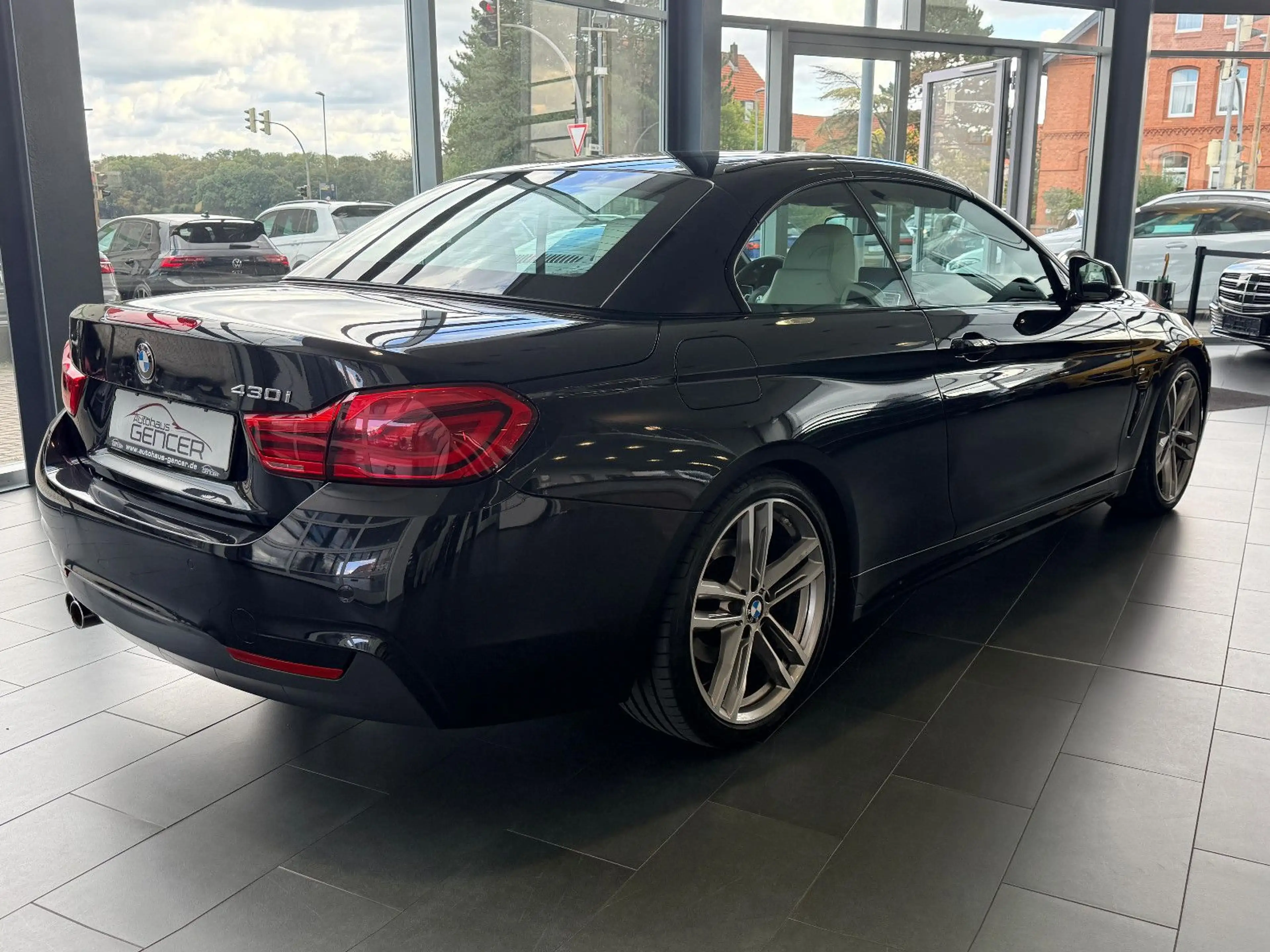 BMW 430 I Cabrio M-Sport"Head-up/H&K/Navi/360°/19" — photo 4