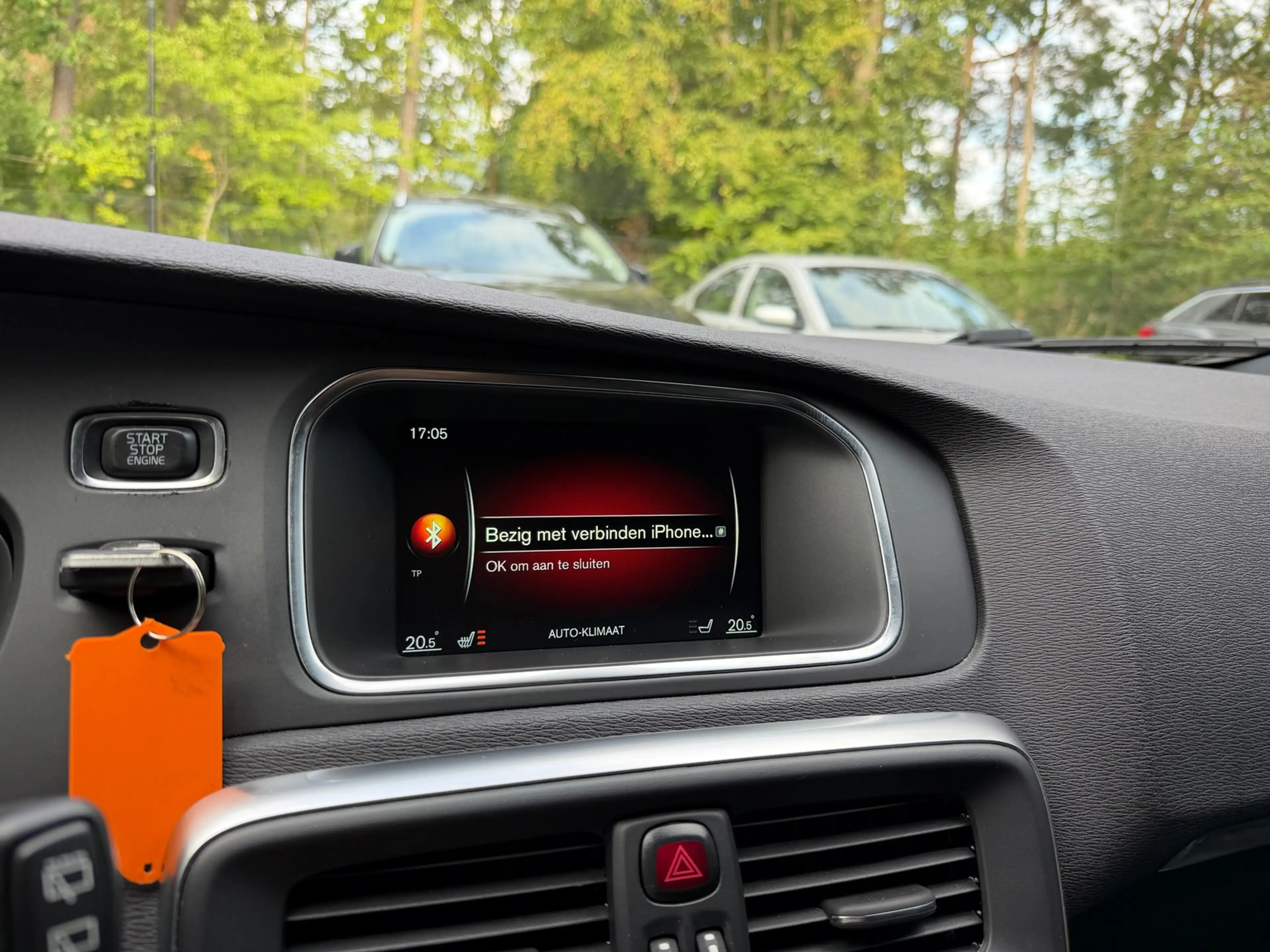 Volvo V40 2.0 D2 R-Design Business — photo 13