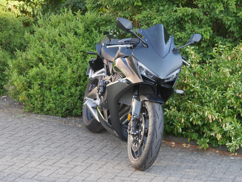 Honda CBR 650 R  mit E- Clutch — photo 2