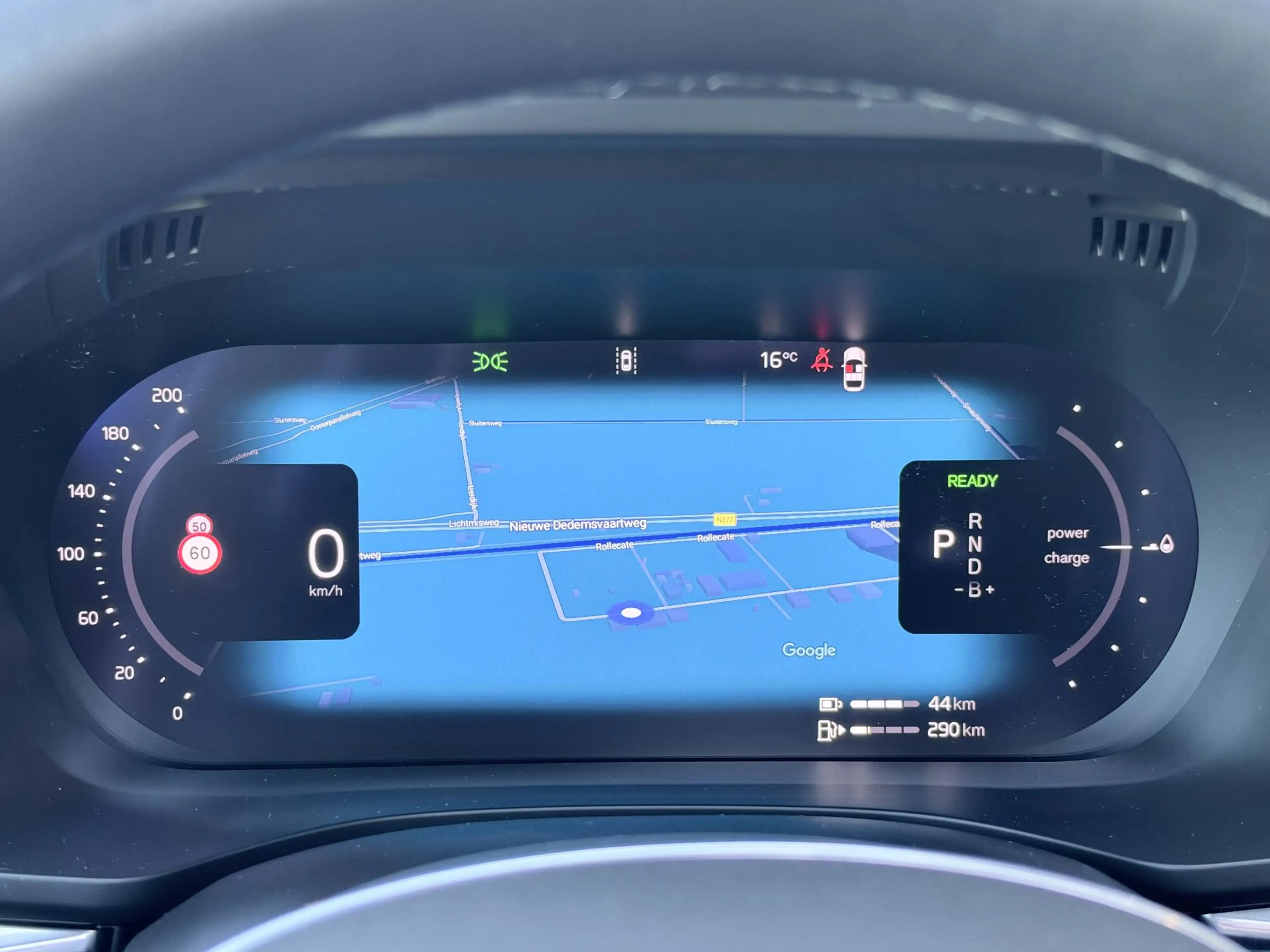 Volvo XC60 2.0 T8 Plug-in hybrid AWD Plus Black Edition 455 P — photo 11