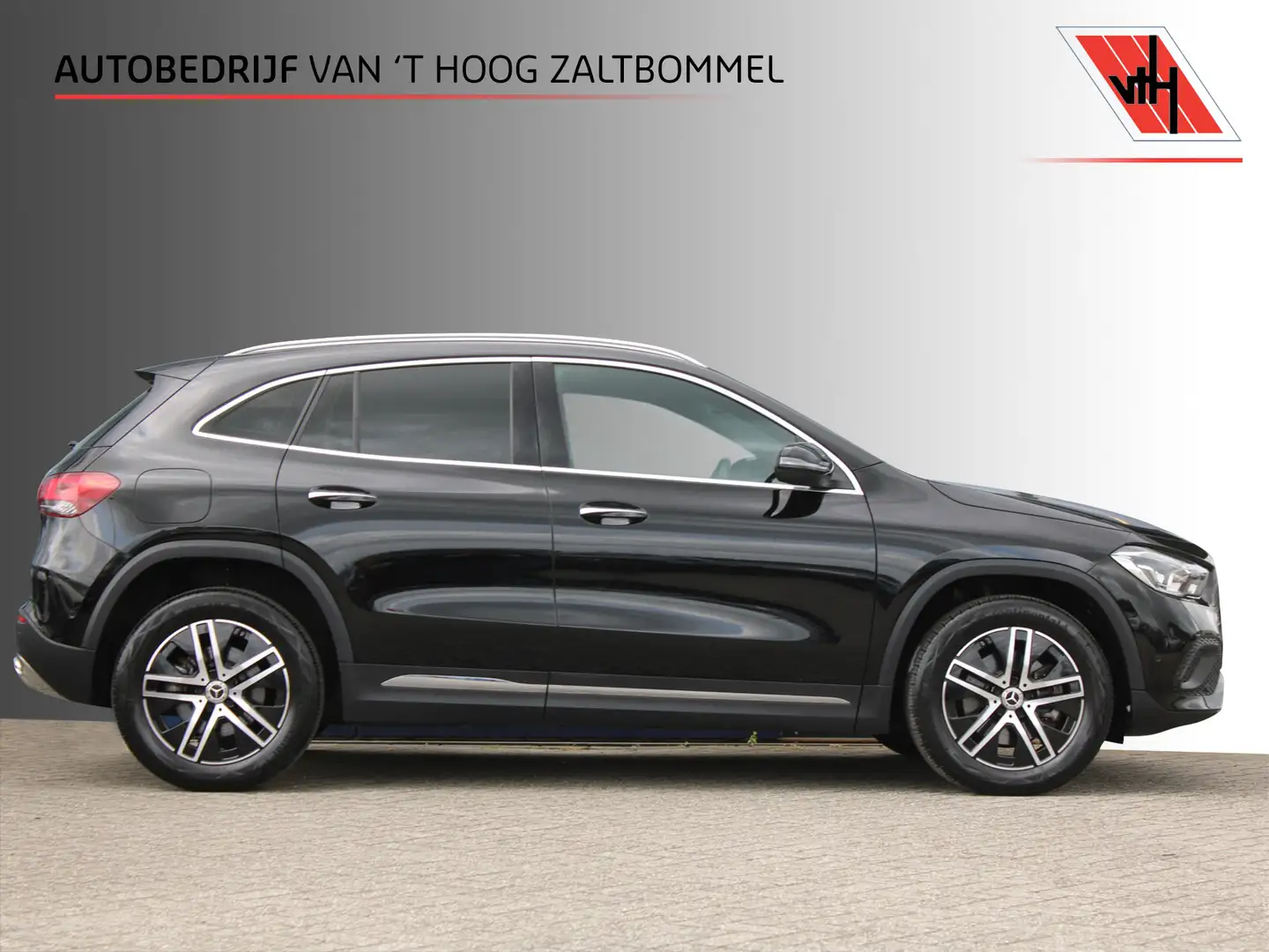 Mercedes-Benz GLA 250 250e Luxury Limited DISTRONIC SFEER KEY-LESS GO TR Zwart - 1