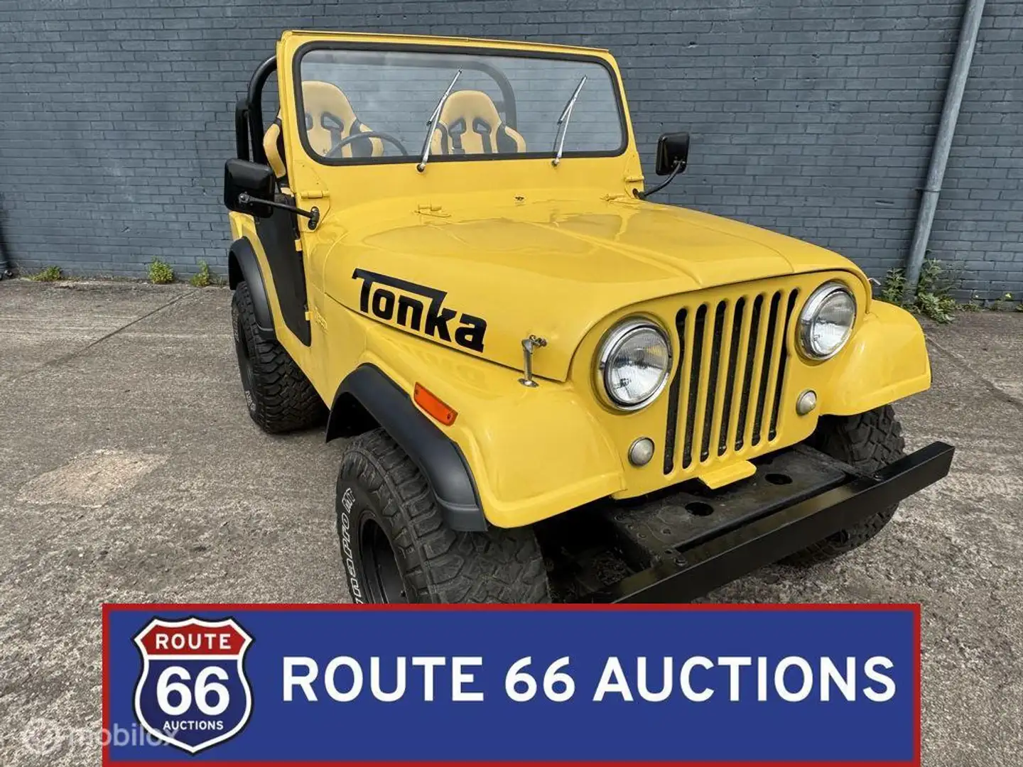 Jeep CJ-5 | 1975 | Route 66 Auctions Schwarz - 1
