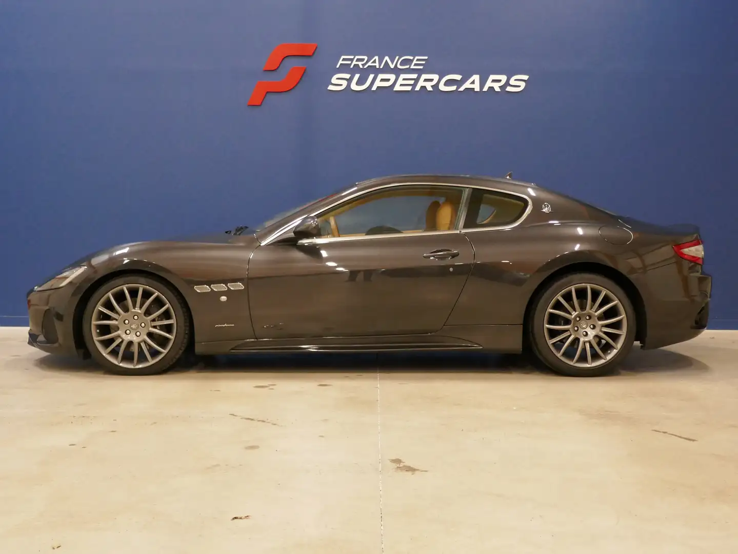 Maserati GranTurismo 4.7 V8 460 Sport Grau - 2