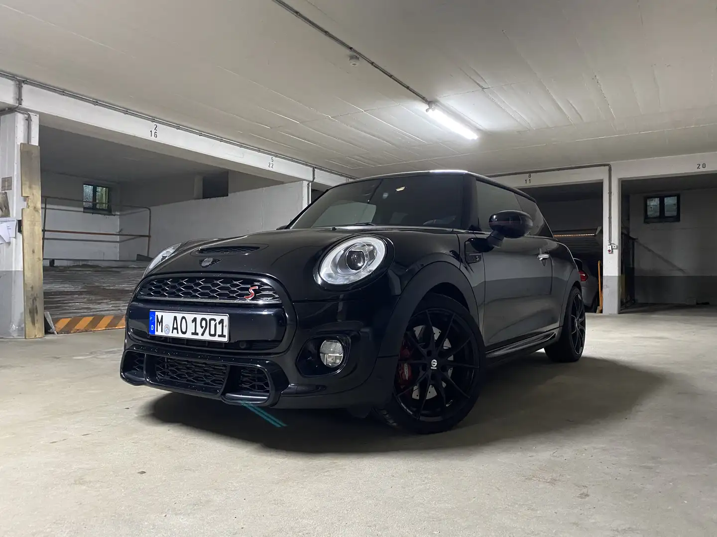 MINI Cooper S Sport.Autom./JCWTuningKit211PS/JCWAbgasanlage/uvm! - 2