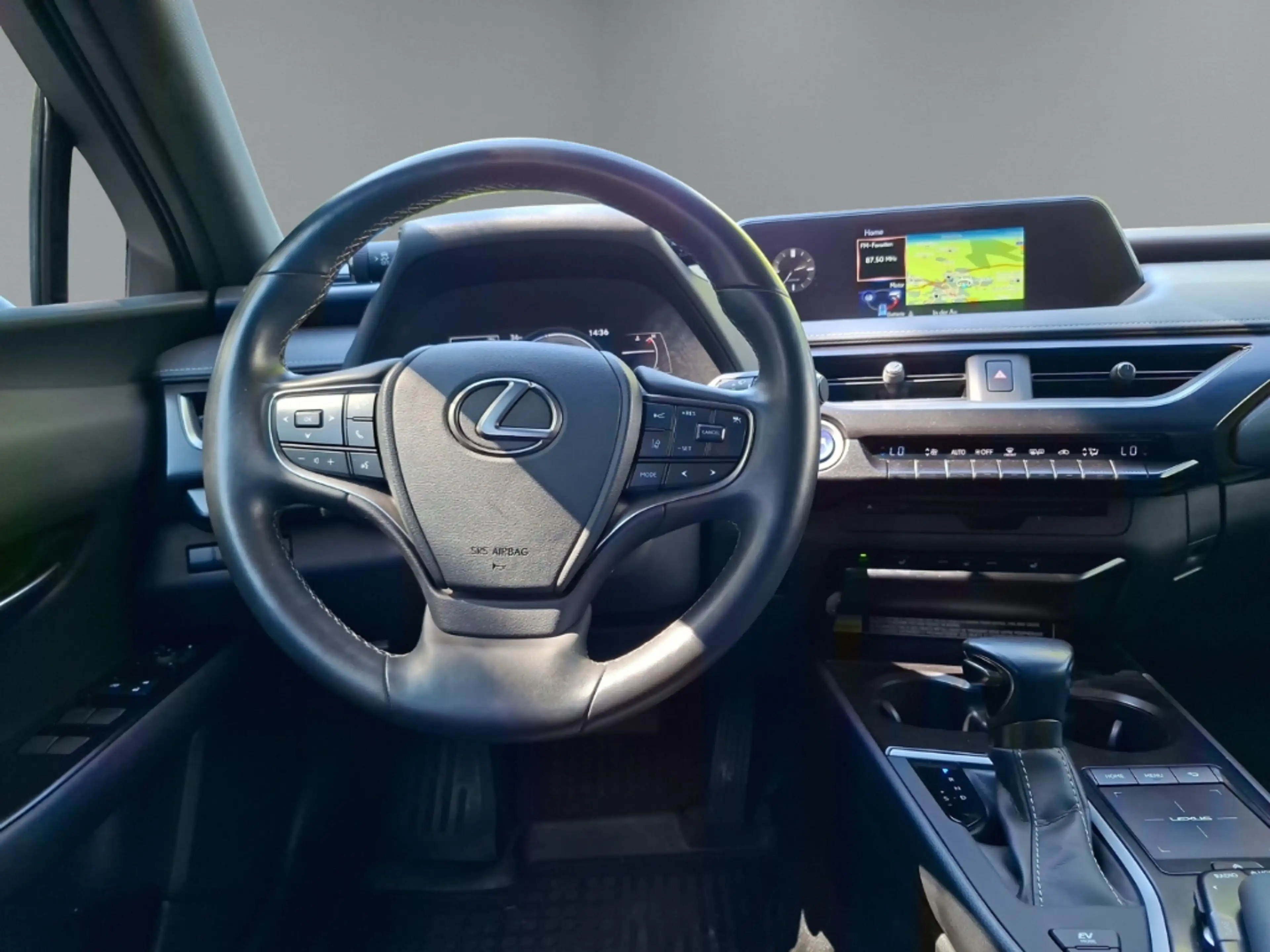 Lexus UX 250h Style Edition Navi LED ACC Apple CarPlay Android A — photo 13