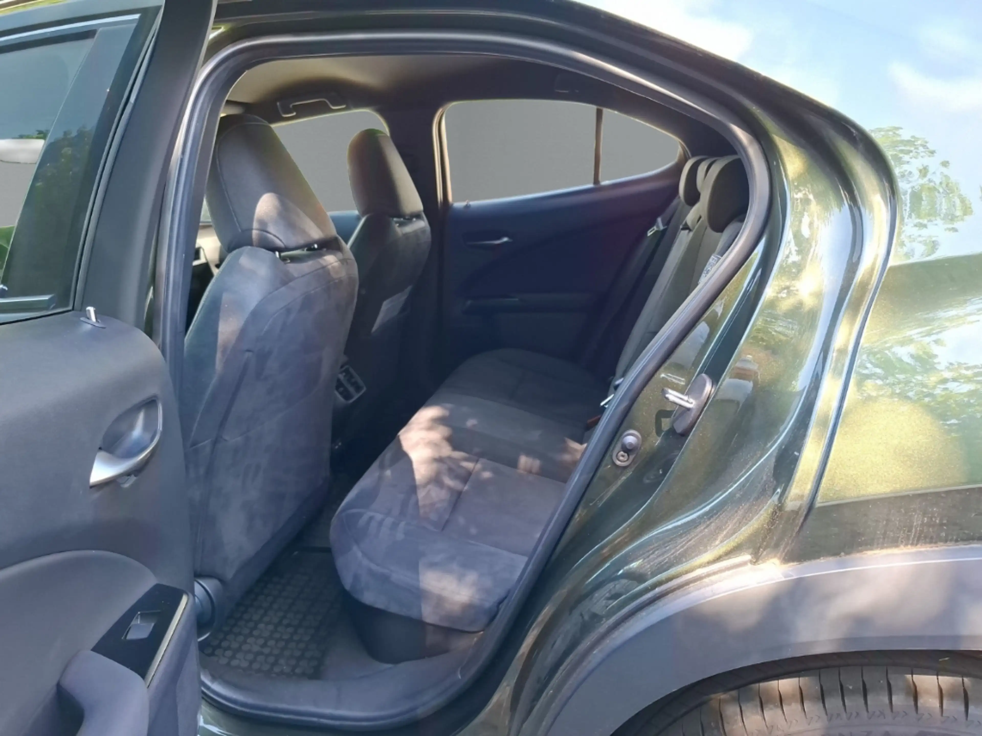 Lexus UX 250h Style Edition Navi LED ACC Apple CarPlay Android A — photo 11