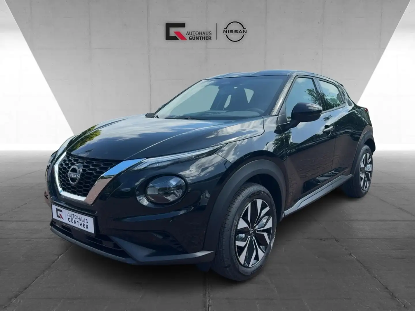 Nissan Juke ACENTA Komfort 114PS Automatik Winter /Navi /Carpl Schwarz - 2