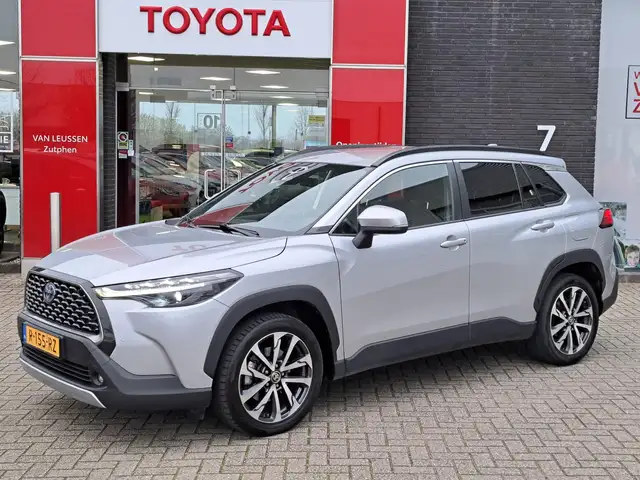 Toyota Corolla Cross 2.0 HYBRID 184PK FIRST-EDITION BLIND-SPOT EL-ACHTE