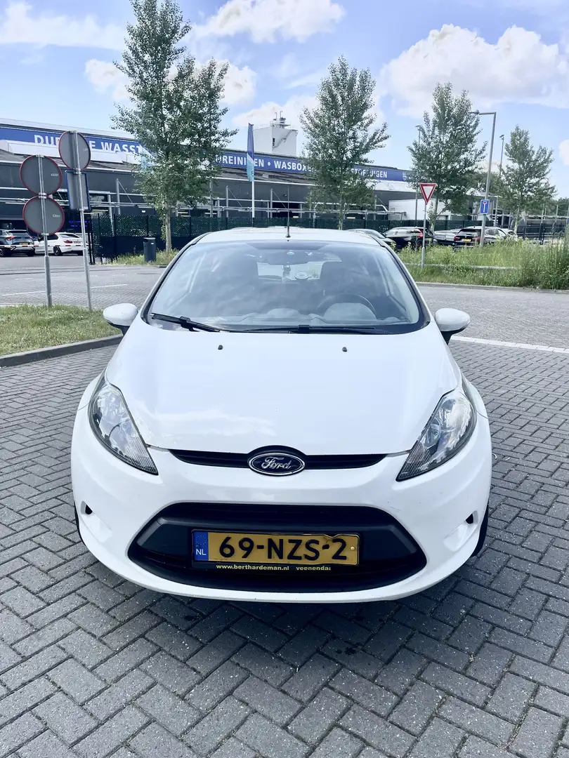 Ford Fiesta 1.25 Trend Wit - 2