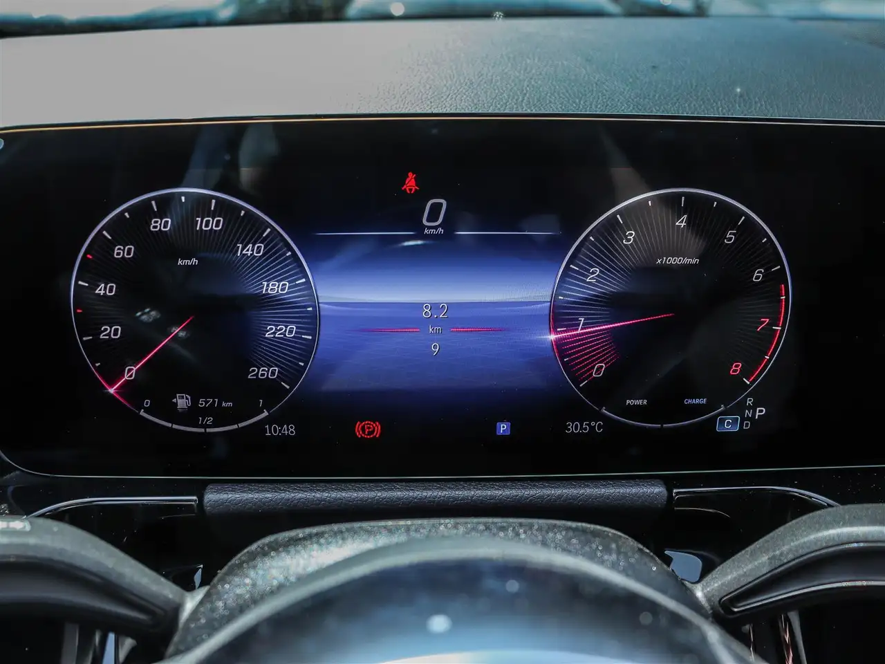 Mercedes-Benz GLA снимка Mercedes-Benz GLA