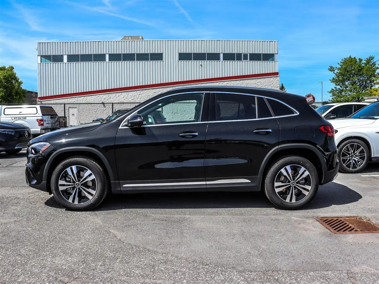Mercedes-Benz GLA снимка Mercedes-Benz GLA