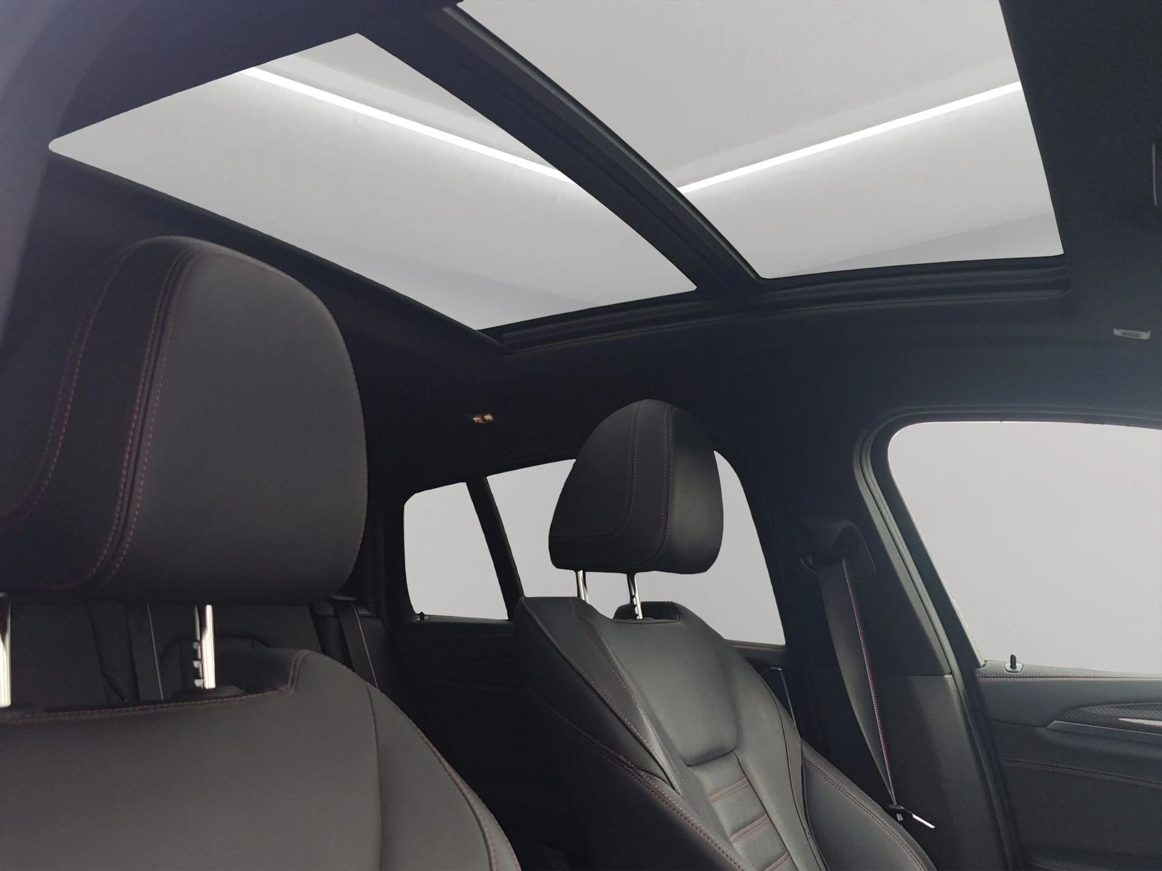 BMW X4 xDrive30i AT M-Sport *Memory/Pano/App Connect/360 Camera* — photo 10