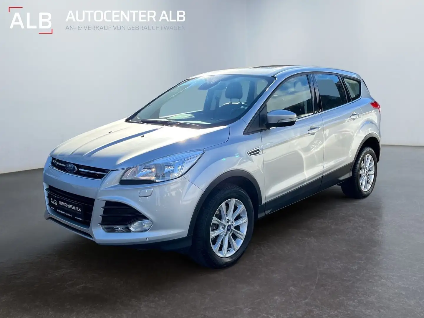 Ford Kuga Titanium/AUTOAMTIK/AHK/4X4/2.HAND/TOP/ Grau - 1