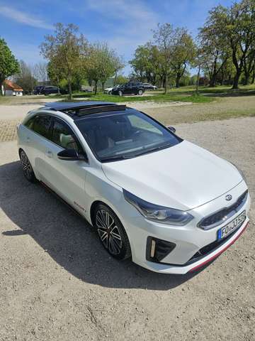 Imagine Kia ProCeed / pro_cee'd 1.6 T-GDI DCT7 OPF GT