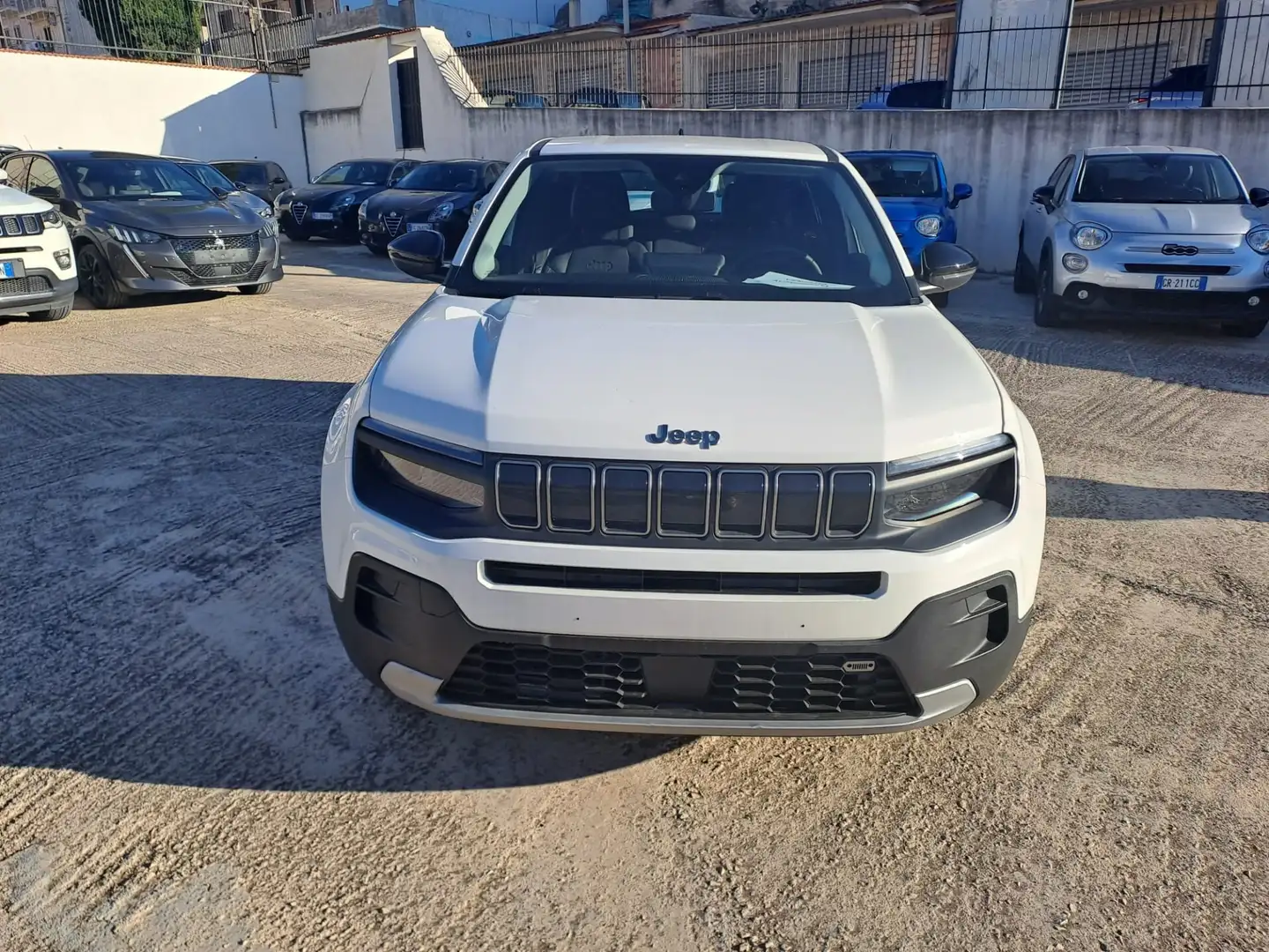 Jeep Avenger Avenger 1.2 Turbo 100 CV Altitude Bianco - 2