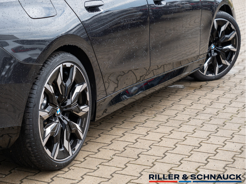 BMW 540 d xDrive Limousine — photo 5