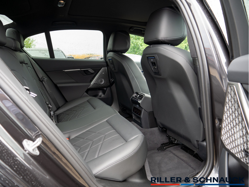 BMW 540 d xDrive Limousine — photo 8