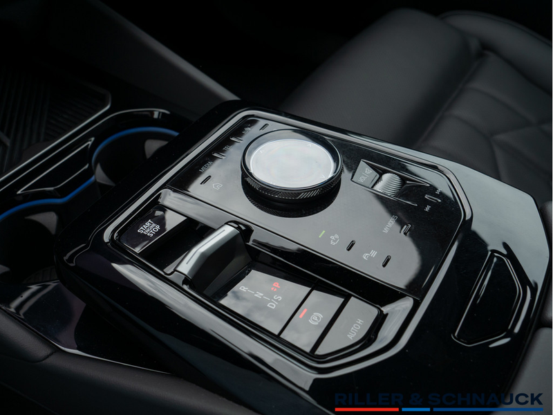 BMW 540 d xDrive Limousine — photo 14