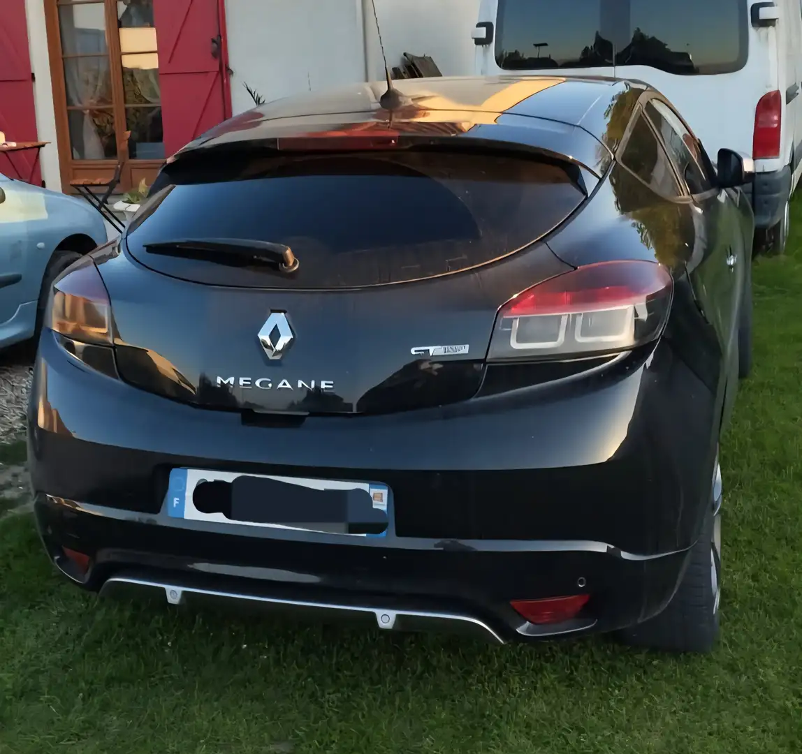 Renault Megane Mégane III Coupé dCi 165 FAP GT - 2