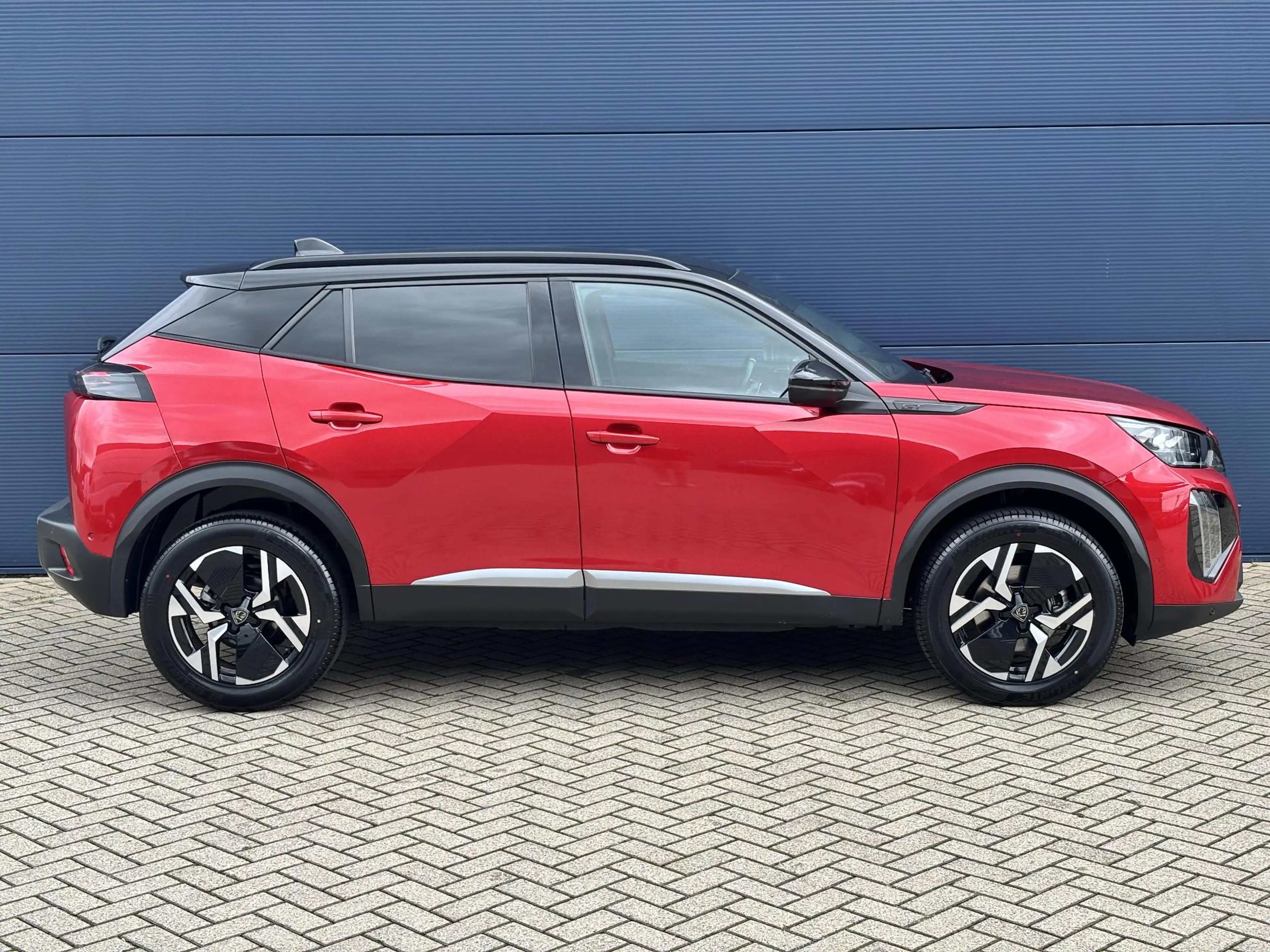 Peugeot 2008 1.2 Hybrid 145 GT | Navigatie | Parkeercamera | LE — photo 4