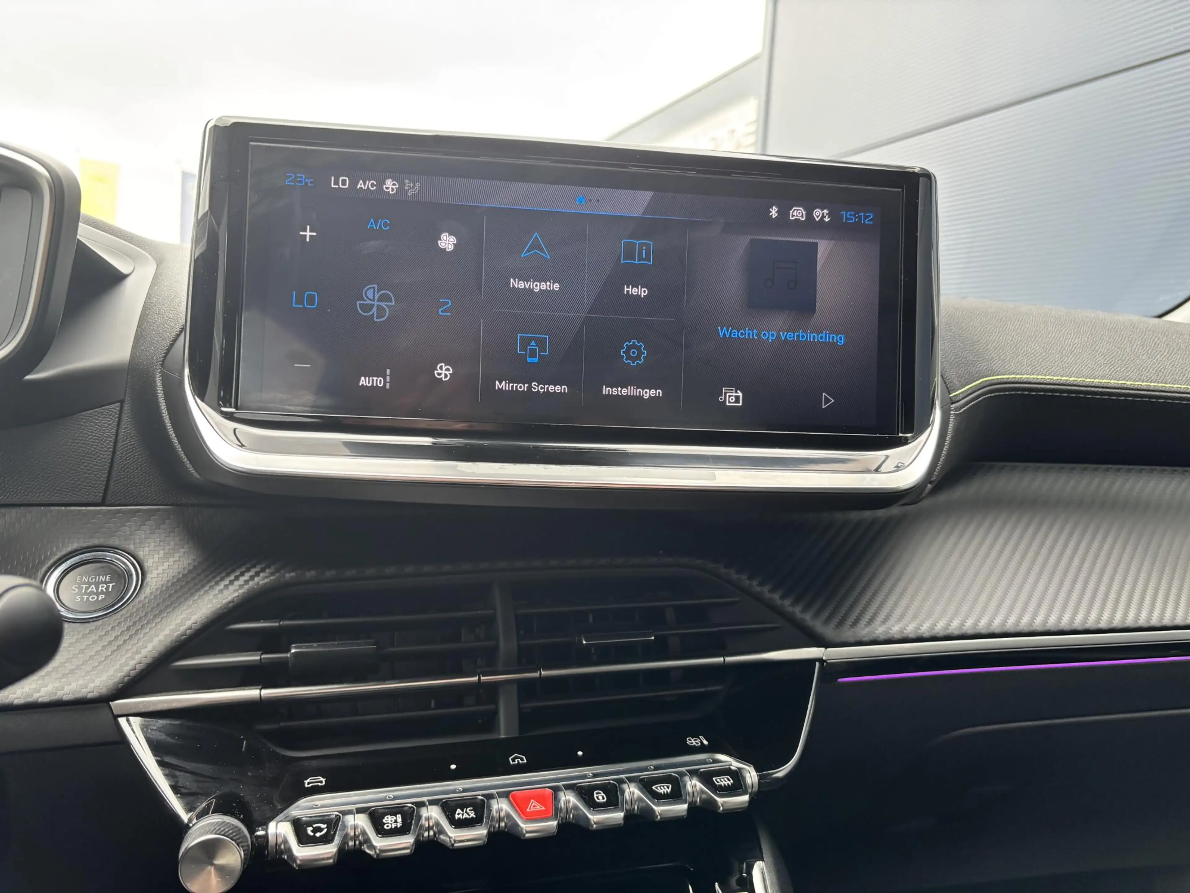 Peugeot 2008 1.2 Hybrid 145 GT | Navigatie | Parkeercamera | LE — photo 14