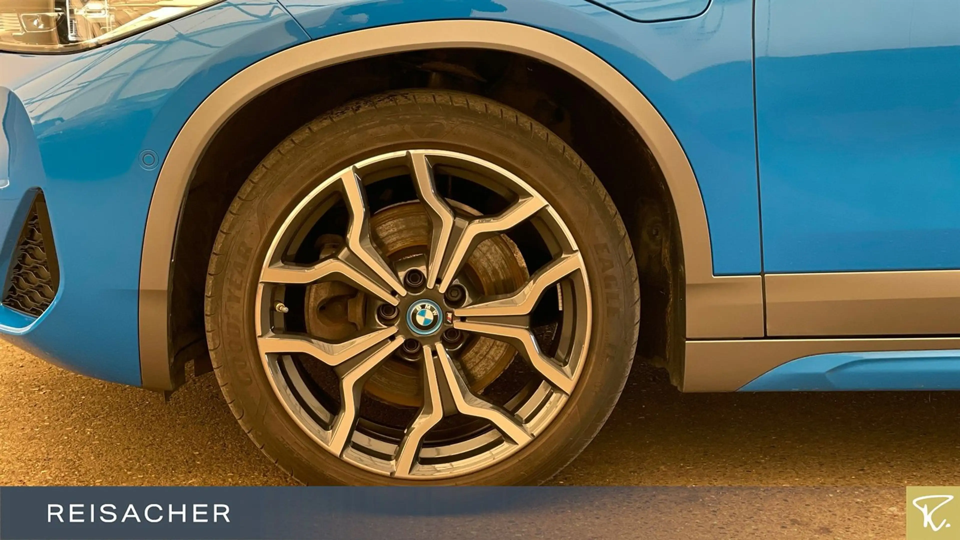 BMW X2 xDrive25e M-Sport X RFK PDC LED SHZ DAB 19"LM — photo 3