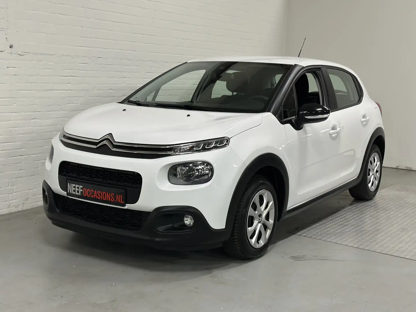 Citroen C3 1.2 PureTech AIRCO /CRUISE /NAVI / ELK.PAKKET Wit - 1