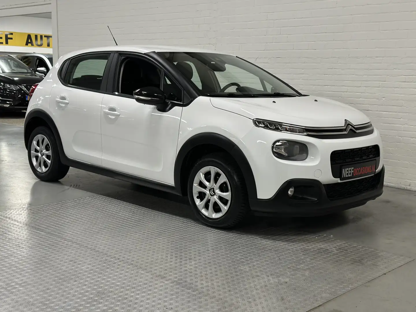 Citroen C3 1.2 PureTech AIRCO /CRUISE /NAVI / ELK.PAKKET Wit - 2