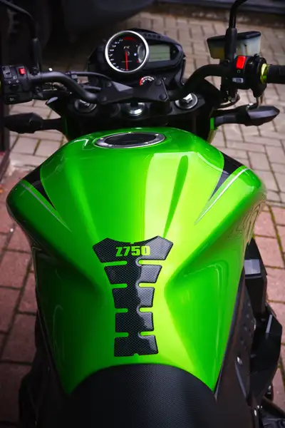 Kawasaki Z 750 - foto 7